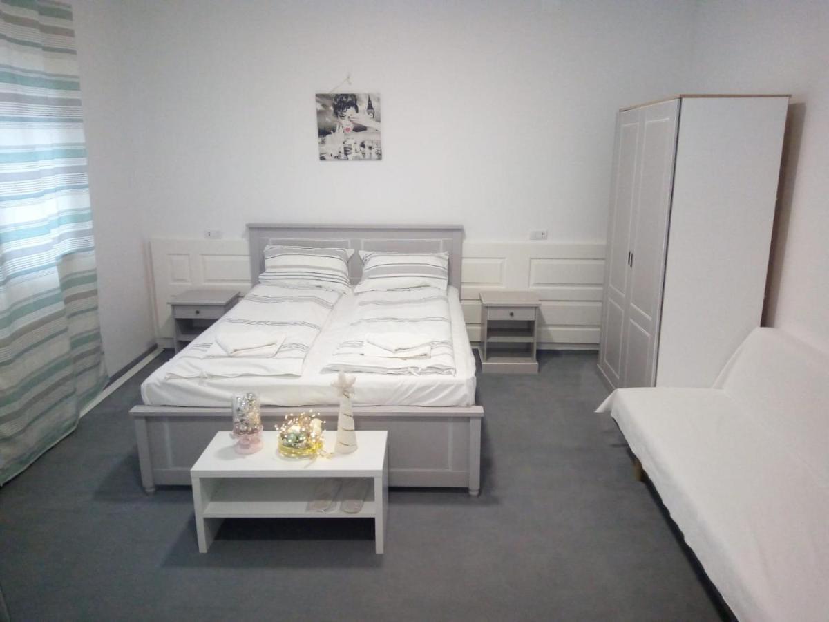 Hunedoara Sport Confort Hotel 외부 사진